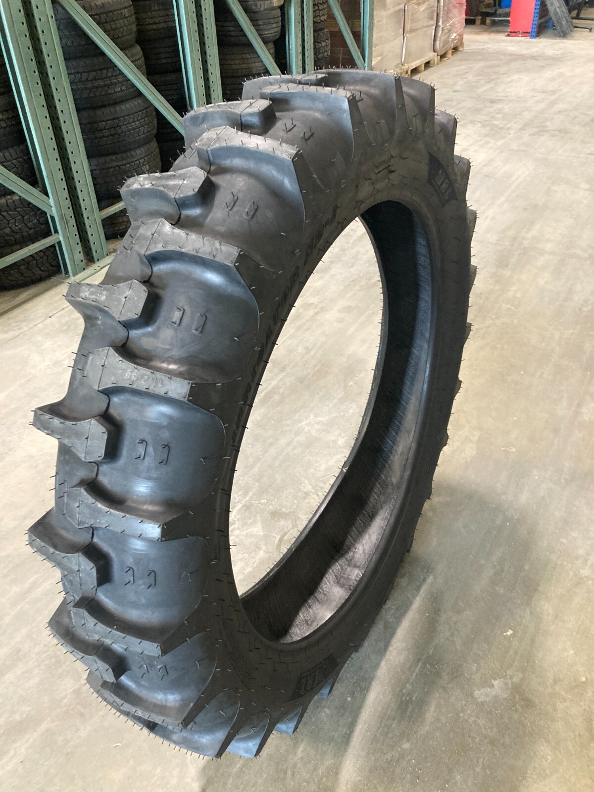 8 New Tires 11.2 38 MRL Non Directional 10 ply Tubeless Pivot 11.2×38 HEAVY DUTY