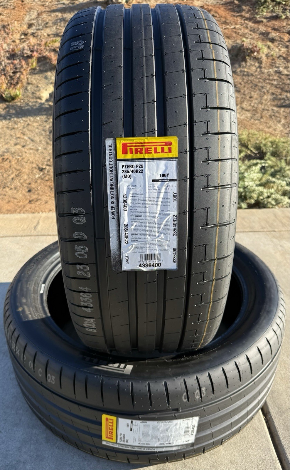 TWO BRAND NEW 285/40R22 Pirelli P Zero PZ5 MO Mercedes-Benz Tires 2854022