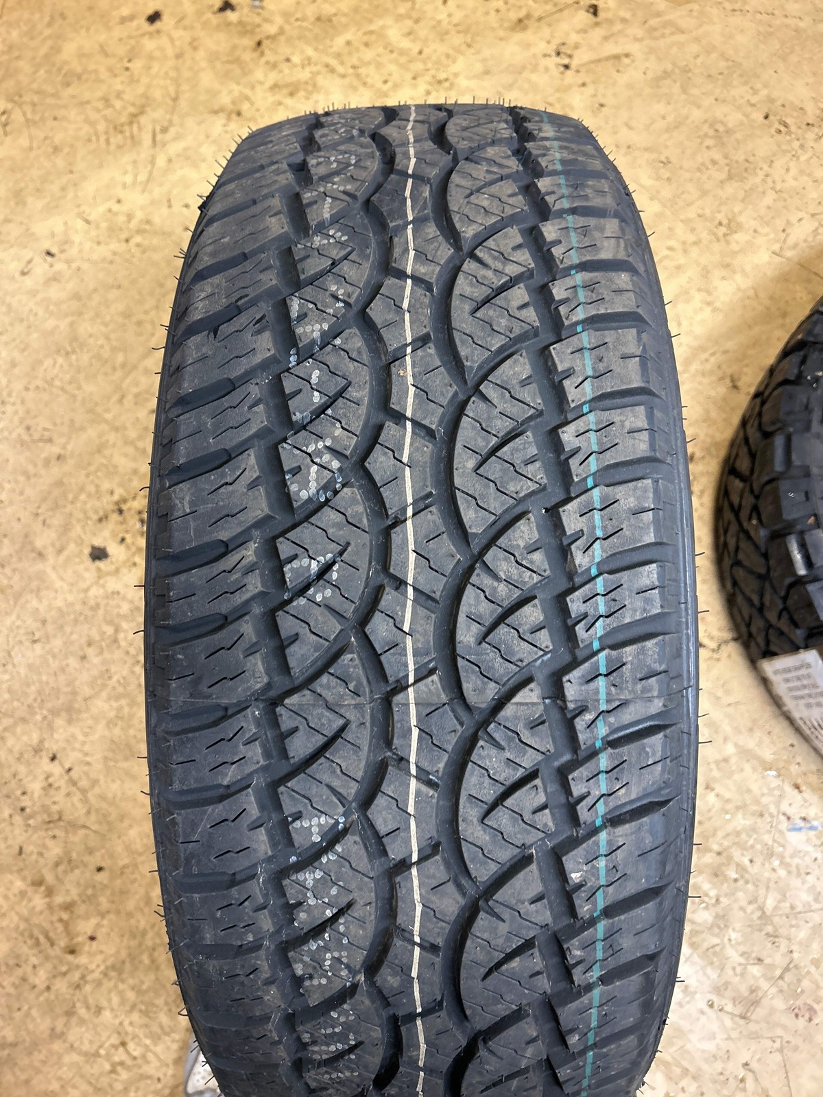 ATTURO TRAIL BLADE A/T BSW P 275 55 20 117T ALL TERRAIN TIRE TBATI0066638