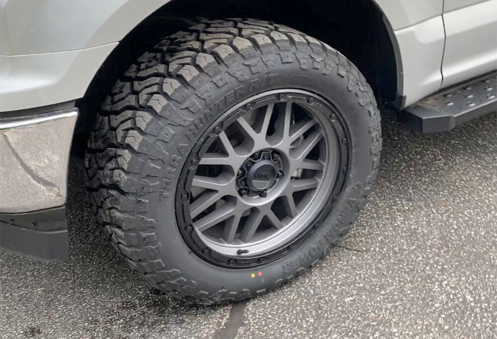 Venom Power Terra Hunter R/T LT 35X14.50R22 Load F 12 Ply RT Rugged Terrain