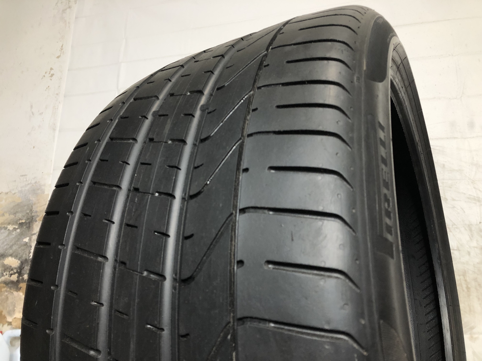 [1] PIrelli P Zero P315/30ZR22 315 30 22 Tire 7.5-8.0/32