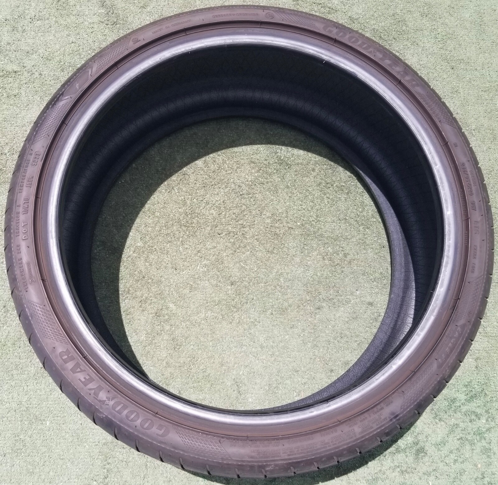 245/35R20 Goodyear Eagle F1 SuperSport Tire 245/35ZR-20 95Y LTS Lotus 65% Tread