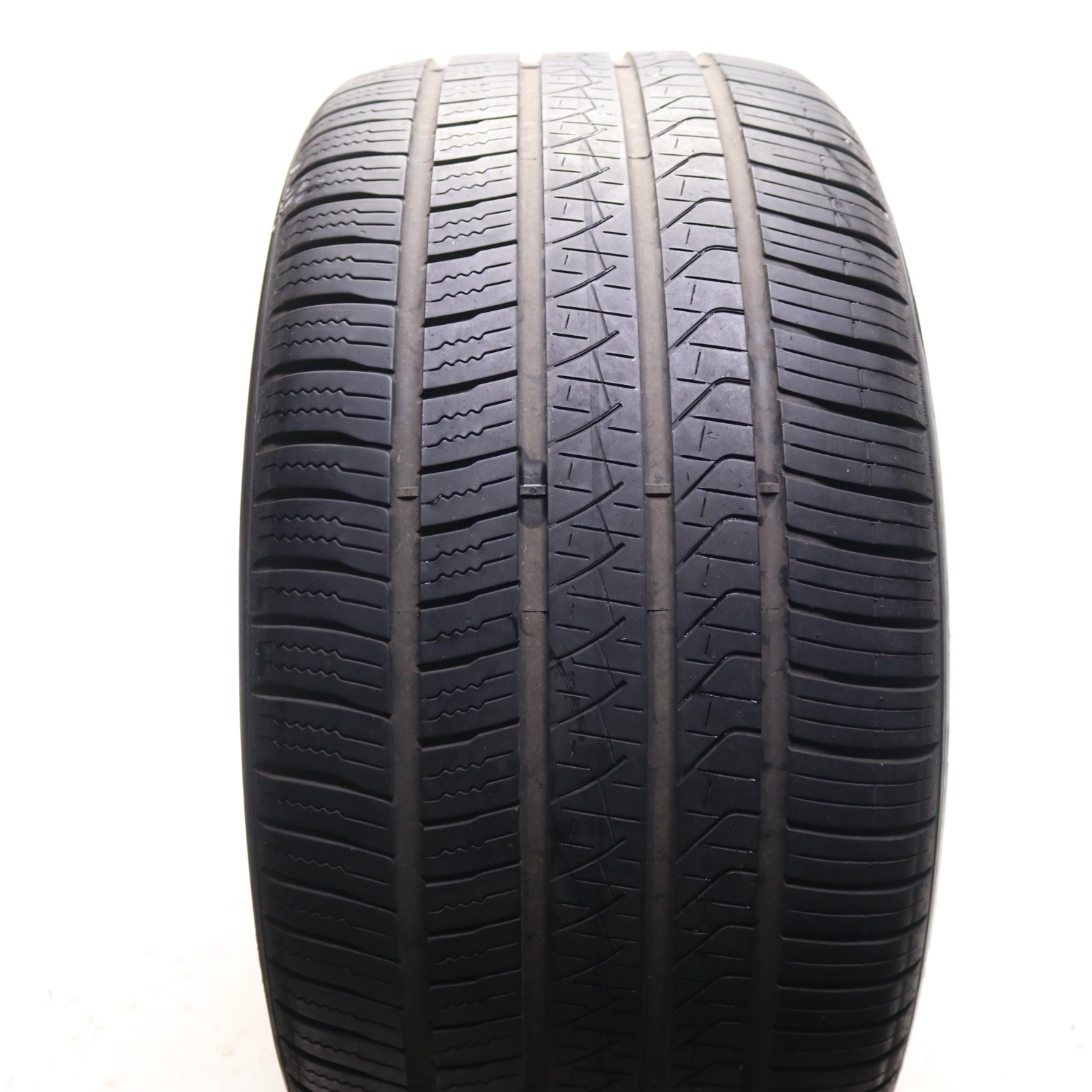 Set of 2 Used 315/40R21 Pirelli Scorpion Zero All Season MO – 111H – 6.5-7/32