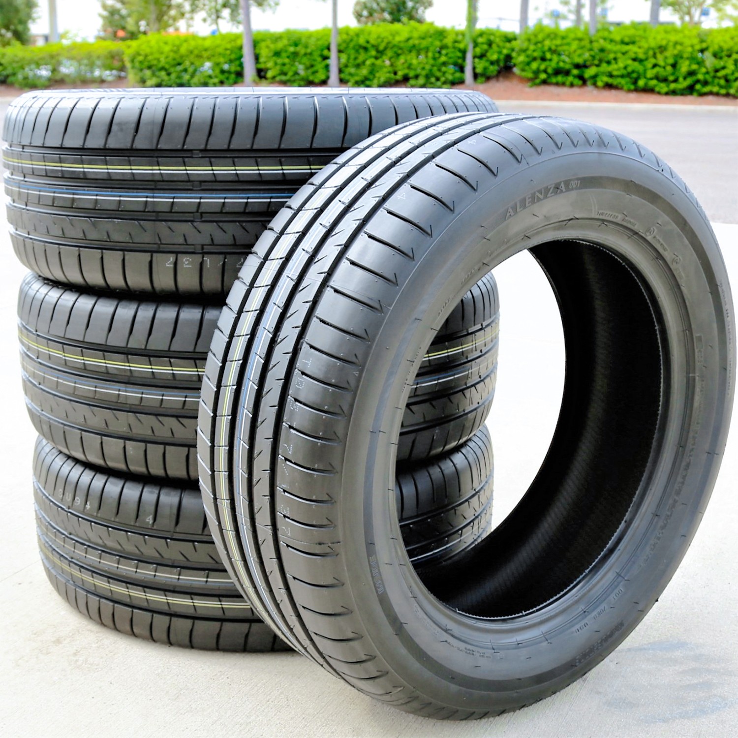 Tire Bridgestone Alenza 001 (BMW) 235/60R20 108H XL Performance