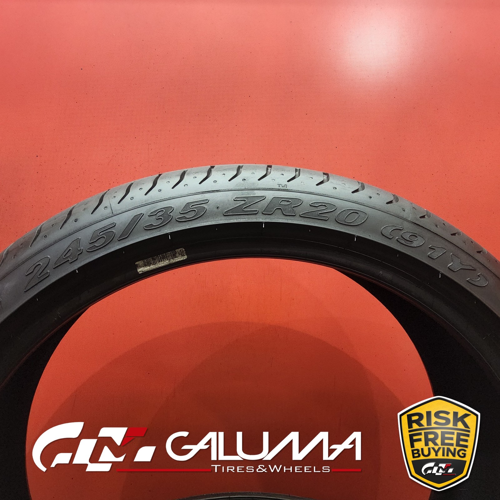 Set of 2 Tires Pirelli P Zero (N1) 245/35ZR20 245/35/20 2453520 91Y #95637