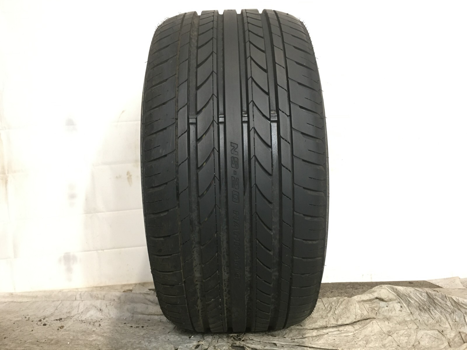 [1] Nankang Noble Sport NS-20 P265/30ZR19 265 30 19 Tire – Driven Once