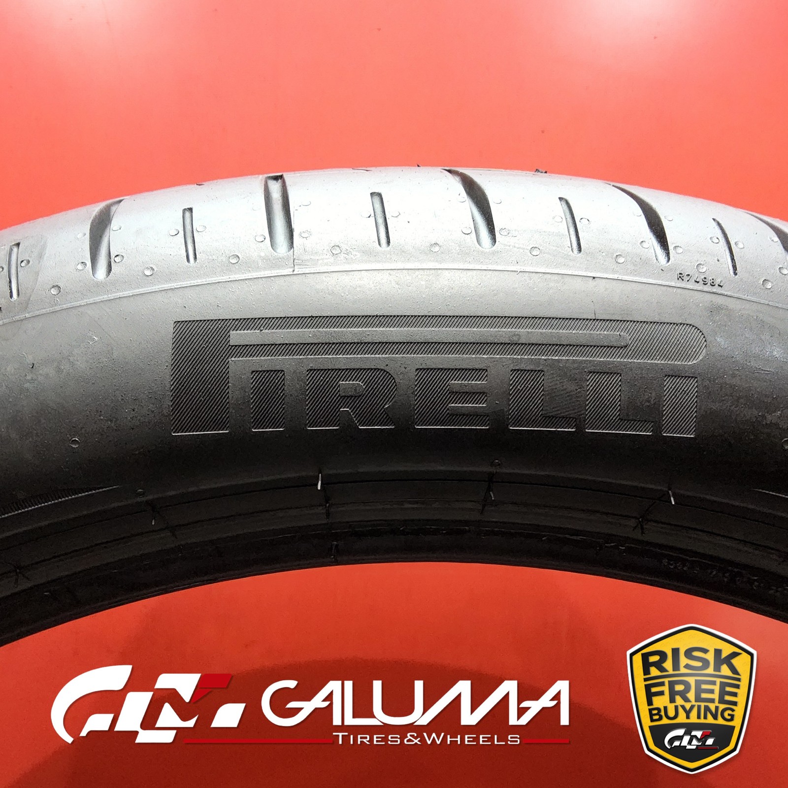 Set of 2 Tires LikeNEW Pirelli P Zero PZ4 Run Flat 315/35R22 315/35/22 XL #87856