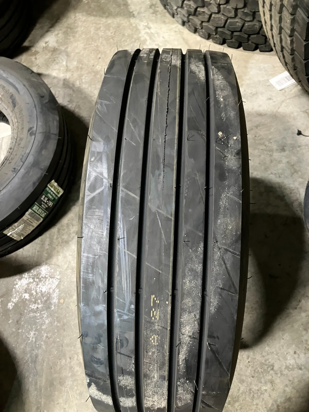 New Tire Harvest King 9.5 L 15 High Speed Farm Implement 10 ply TL 9.5L-15FI