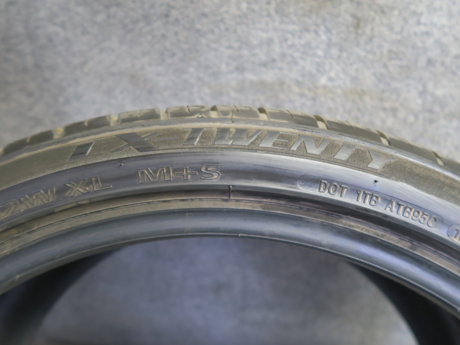 SET OF 2 LEXANI LX-TWENTY A/S TIRE 275/35 ZR20 102W XL 1625 9/32 TREAD
