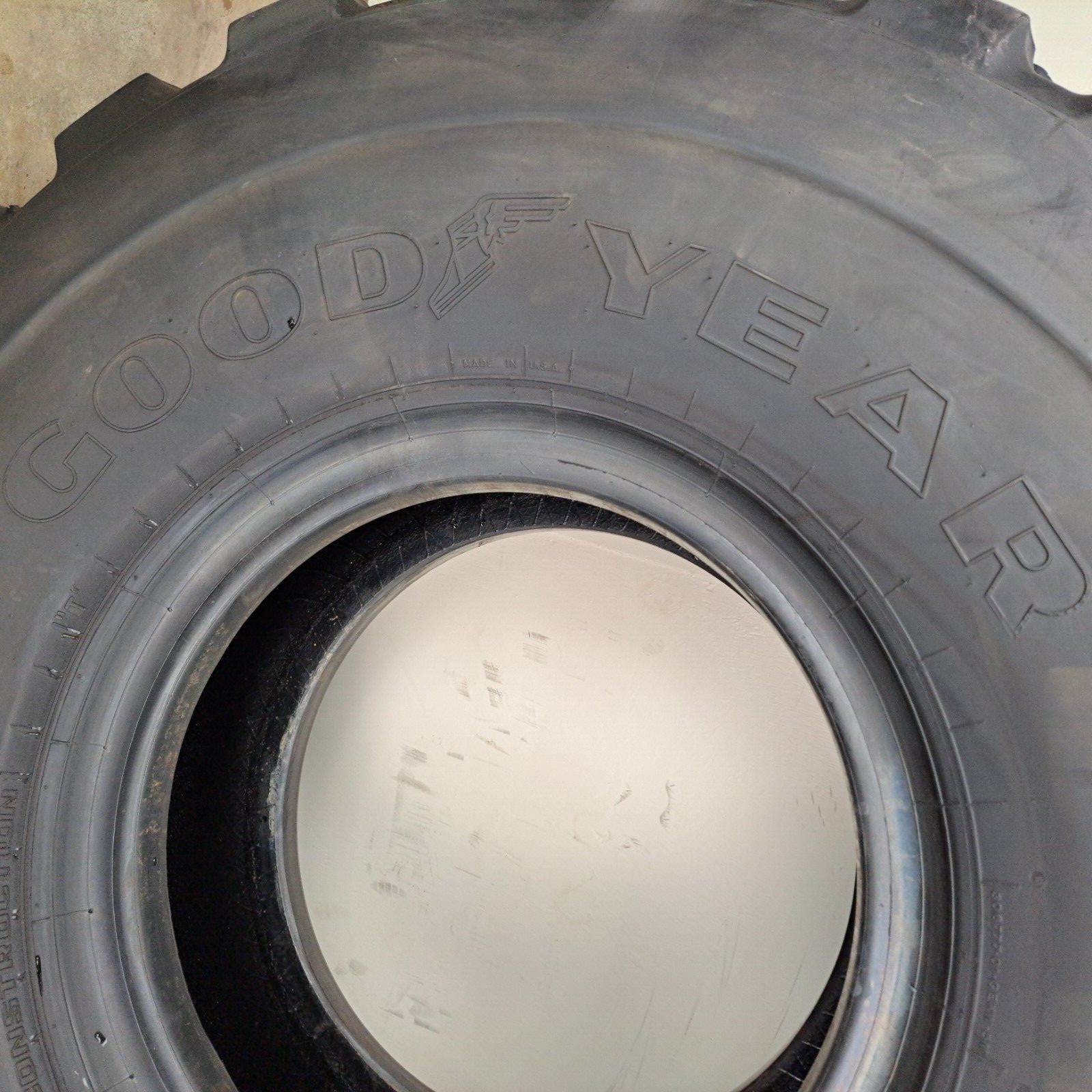 16.00R20 GoodYear AT/3A *Nice Used* 85%+ DOT 2016+