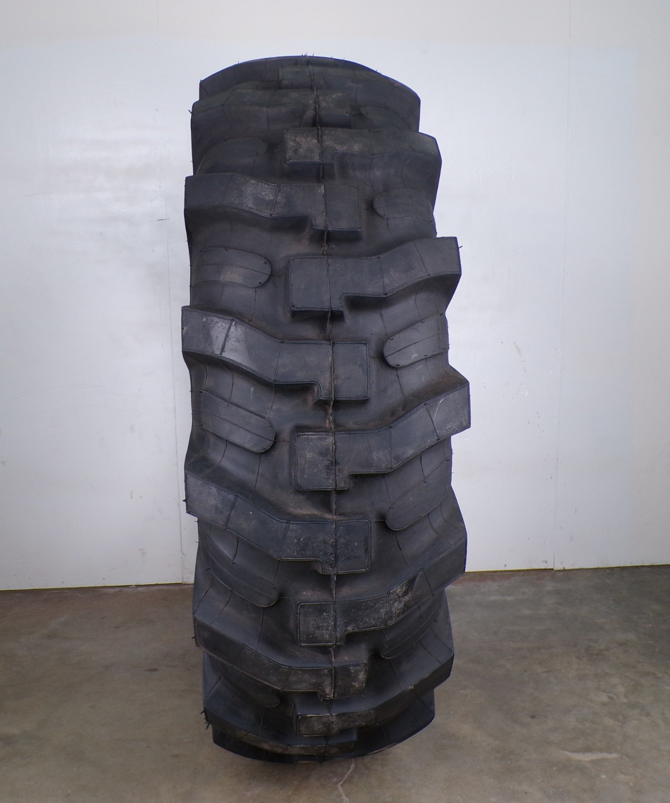 18.4-26 MRL MTU 428 16PLY Industrial R4 New