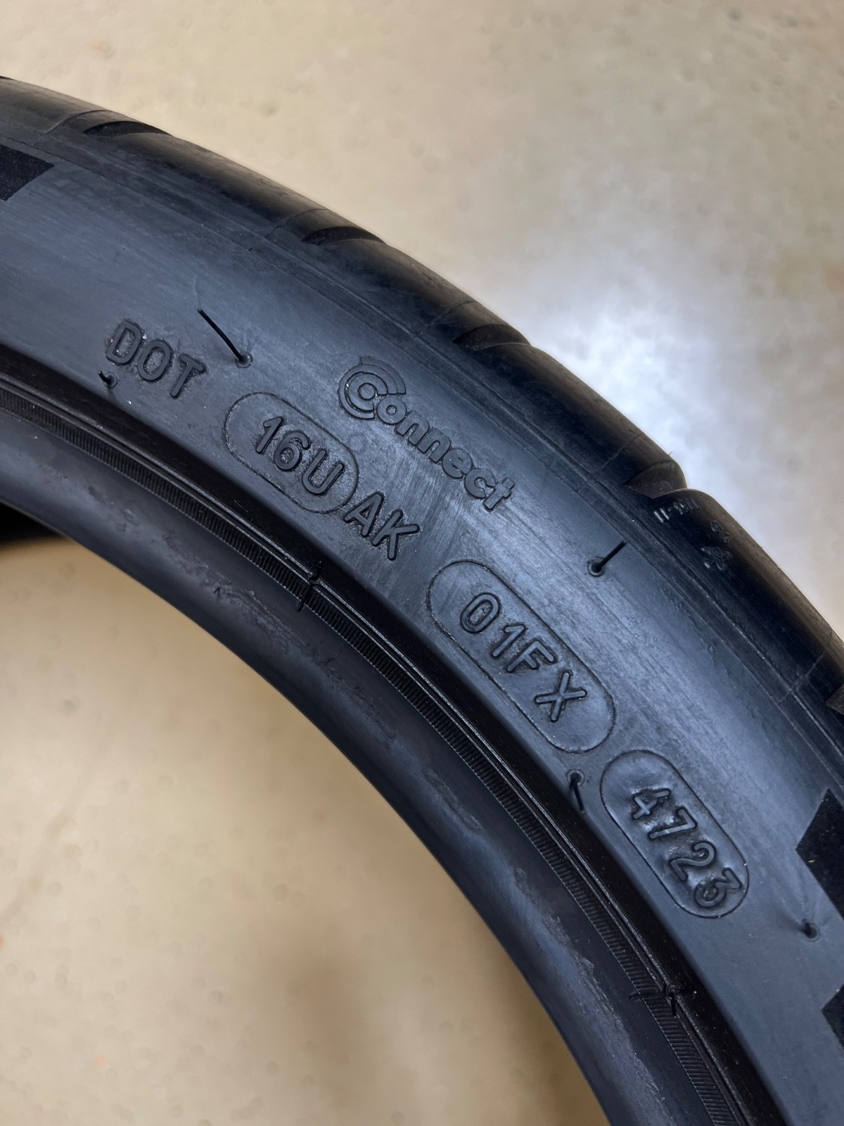 1 – TAKEOFF 295/30ZR20 XL (101Y) Michelin Pilot Sport Cup 2 (LTS) Lotus – 7129
