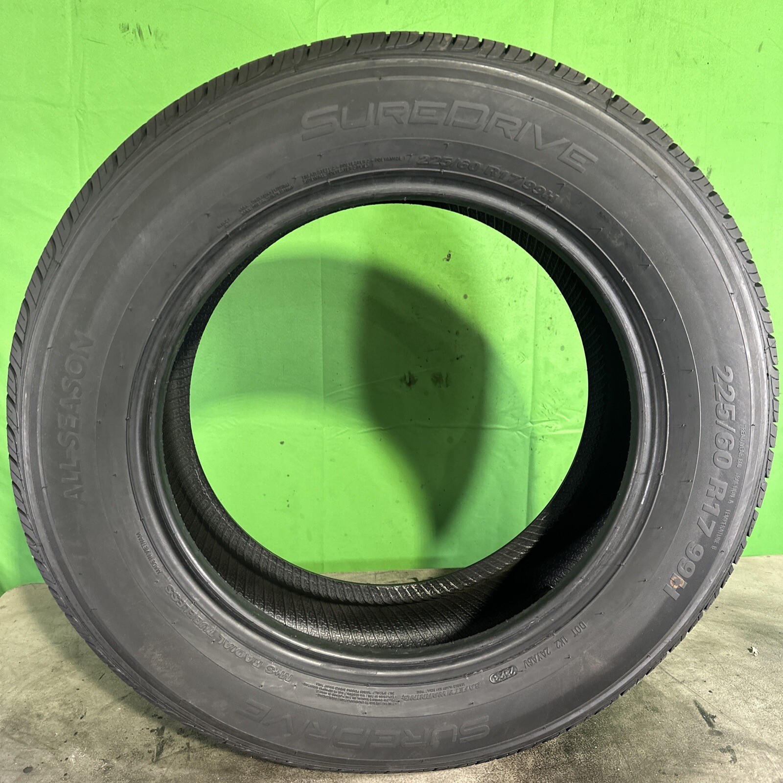 Single,Used-225/60R17 Suredrive All-Season 99H 9/32 DOT 2121