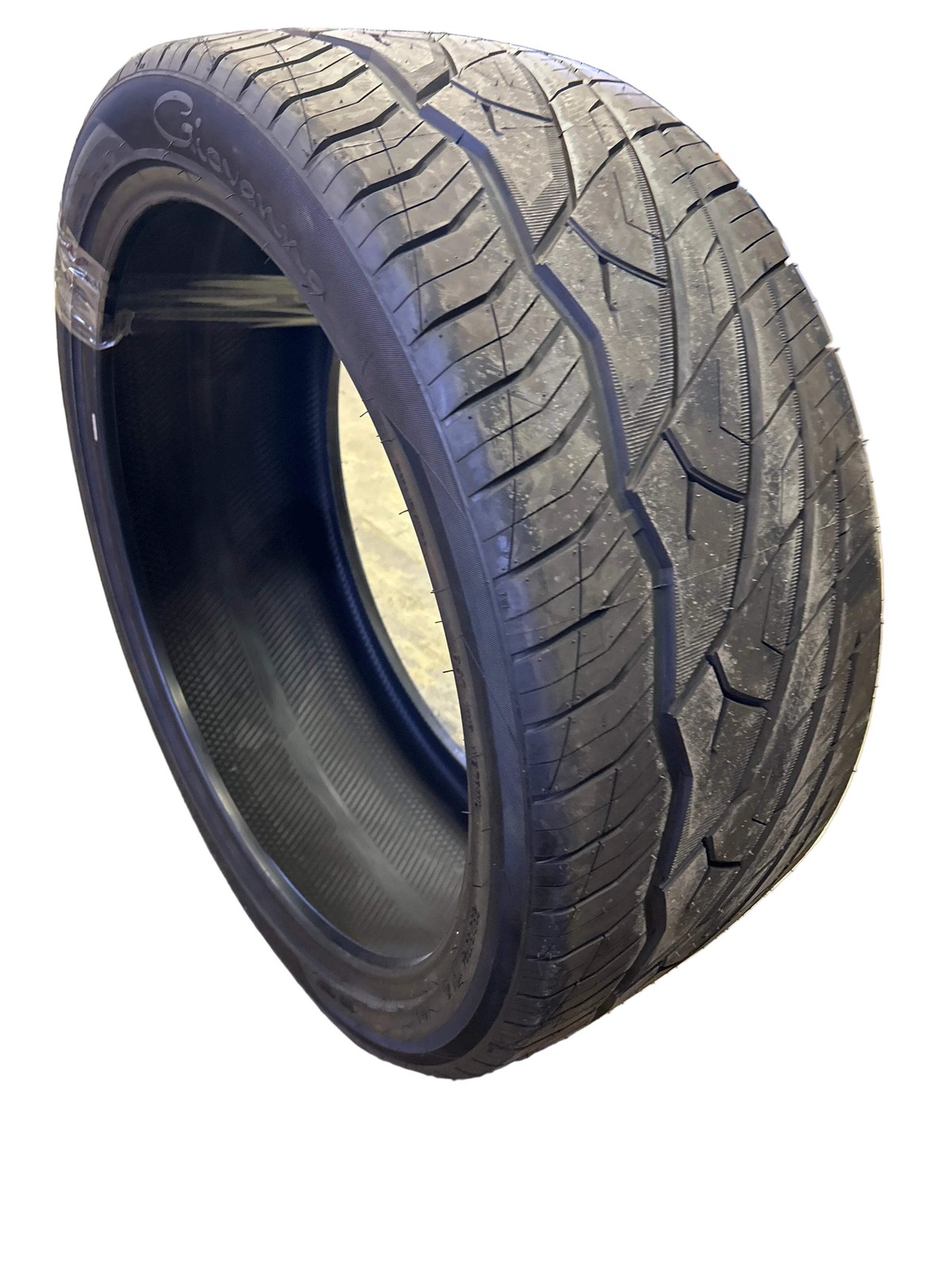 GIOVANNA A/S BSW P 295 35 24 110V XL UHP TIRE DIGIO153