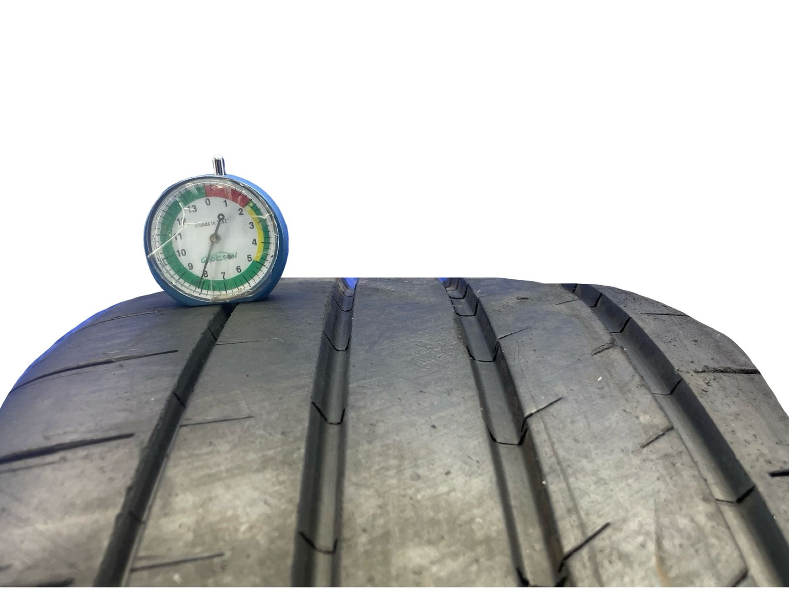 265/30ZR19 93Y MICHELIN PILOT SPORT 4S 8/32NDS DATECODE 3923