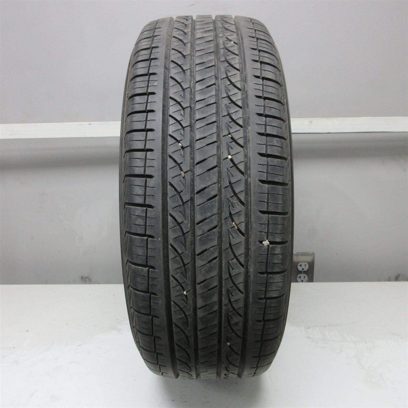 205/55R16 Yokohama Avid GT 91H Used Tire (8/32nd) NO PATCHES! (QTY 1)