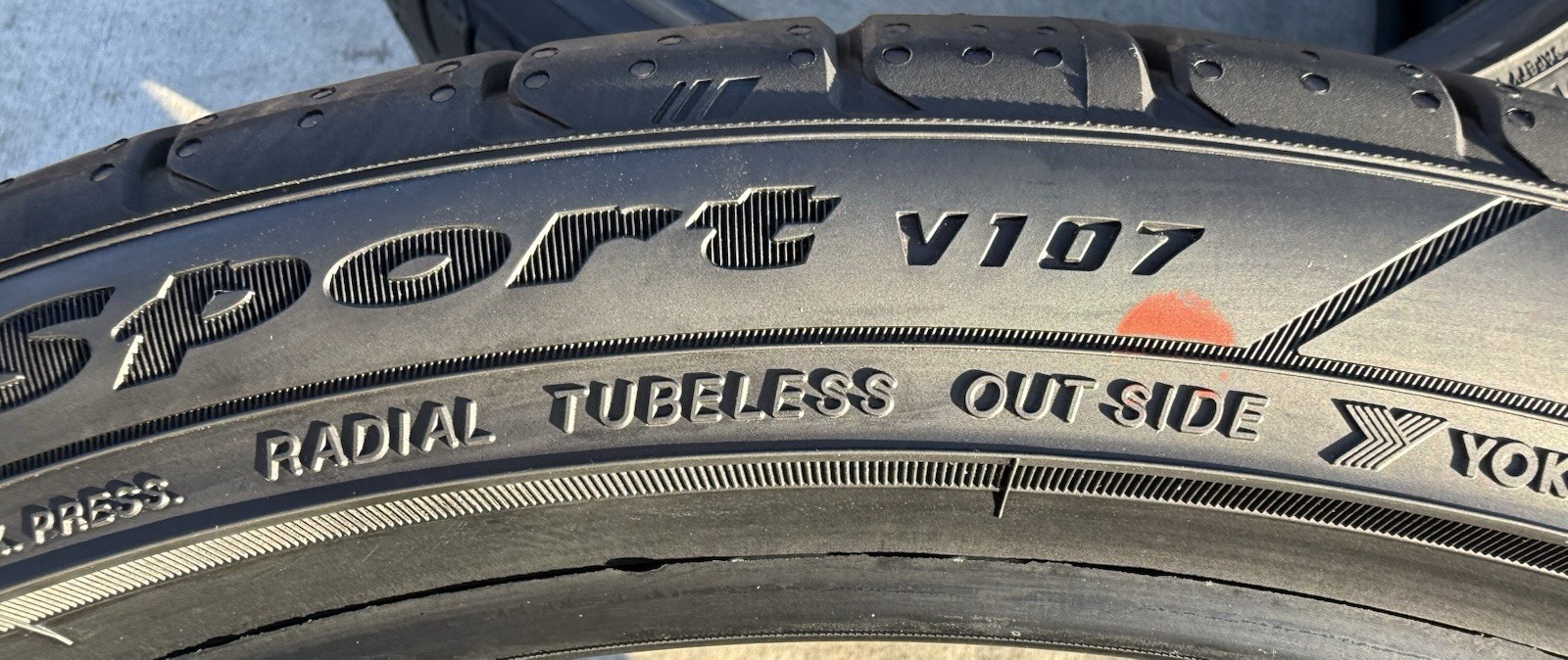Set of TWO BRAND NEW 275/30ZR20 (97Y) Yokohama ADVAN Sport V107 Tires 2753020