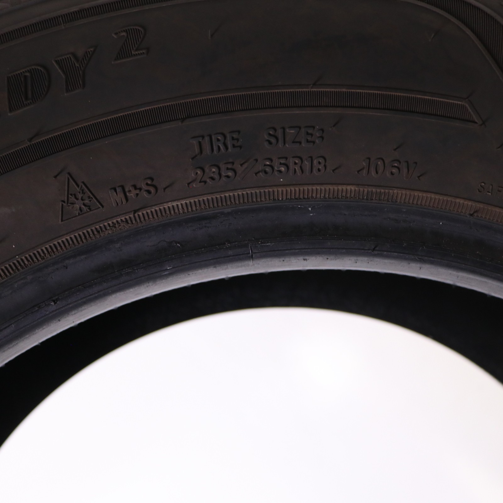 Set of 2 Used 235/65R18 Goodyear Assurance WeatherReady 2 – 106V – 9-9.5/32