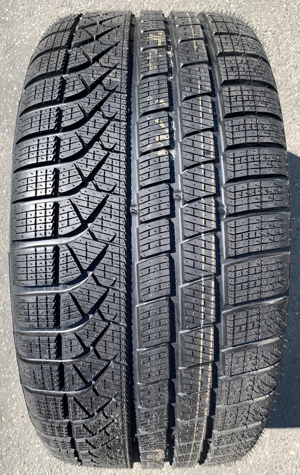 1 Winter Tire 275/35 R19 100V Pirelli Pzero Winter * RSC M+S New 478-19-23a