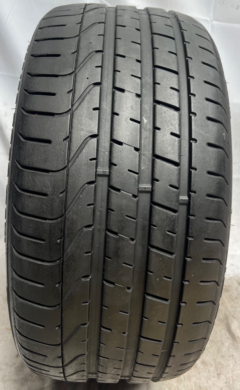 1 – NO REPAIRS 255/30ZR20 XL (92Y) Pirelli P Zero (L) Lamborghini OEM – 7036