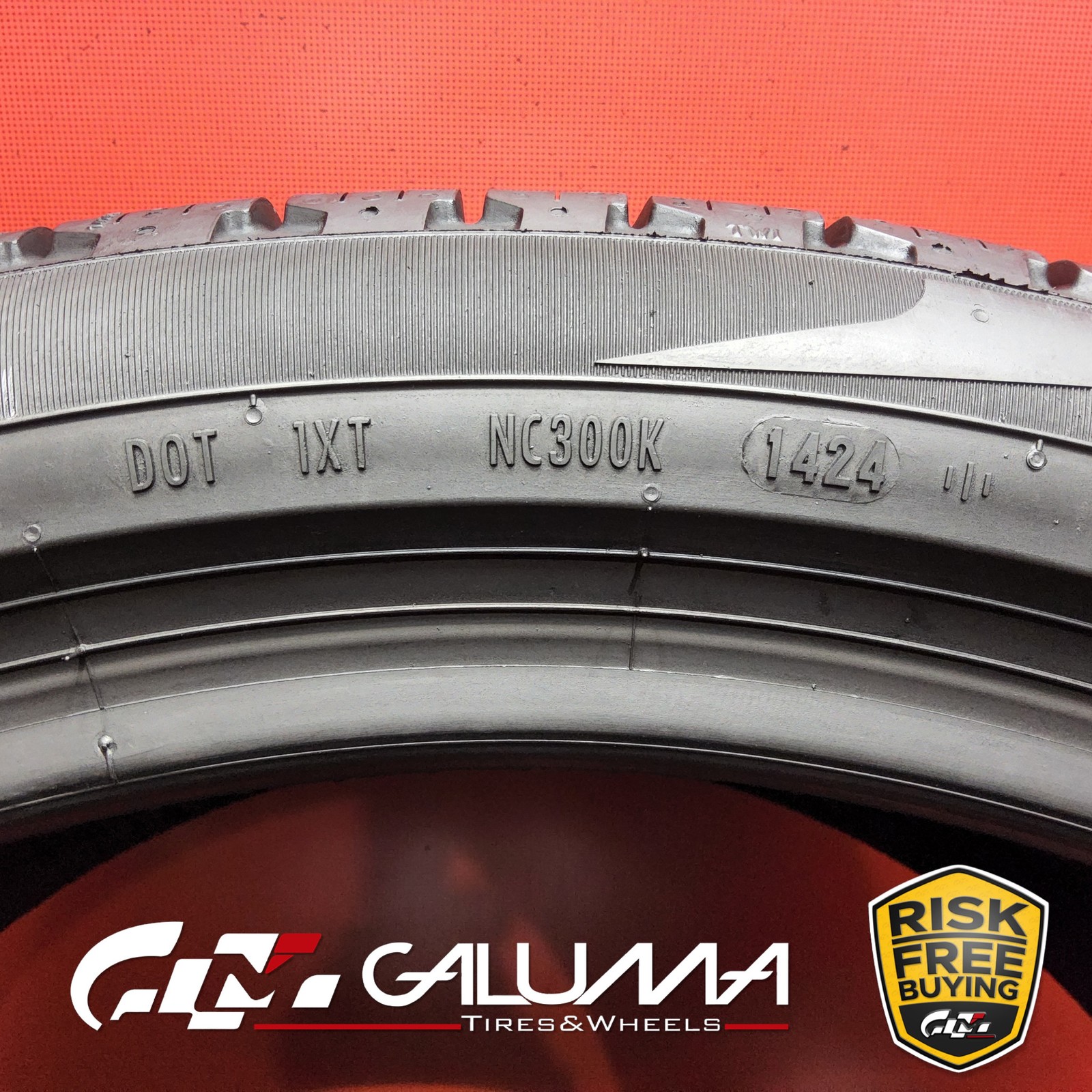 Set of 2 Tires Pirelli Scorpion Verde All Season (NE0) 295/35R21 295/35/21 94872