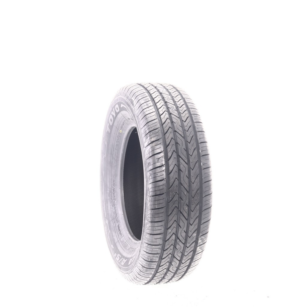 Set of (4) New 235/65R16 Toyo Extensa A/S II 103T (18GB9)