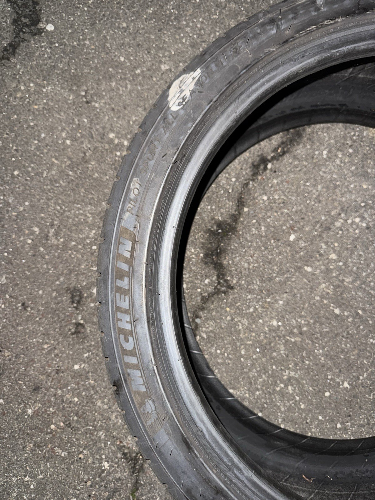 235/40ZR20 2354020 Michelin Pilot Sport All Season4 96Y 8-8.5/32 N232