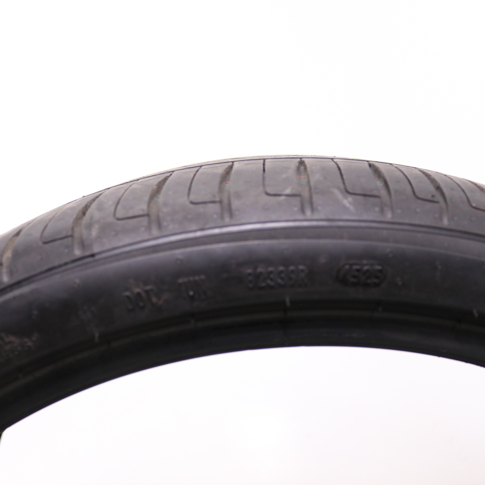 Set of 2 Used 275/30R20 Pirelli P Zero MS TO Elect PNCS – 97Y – 8/32