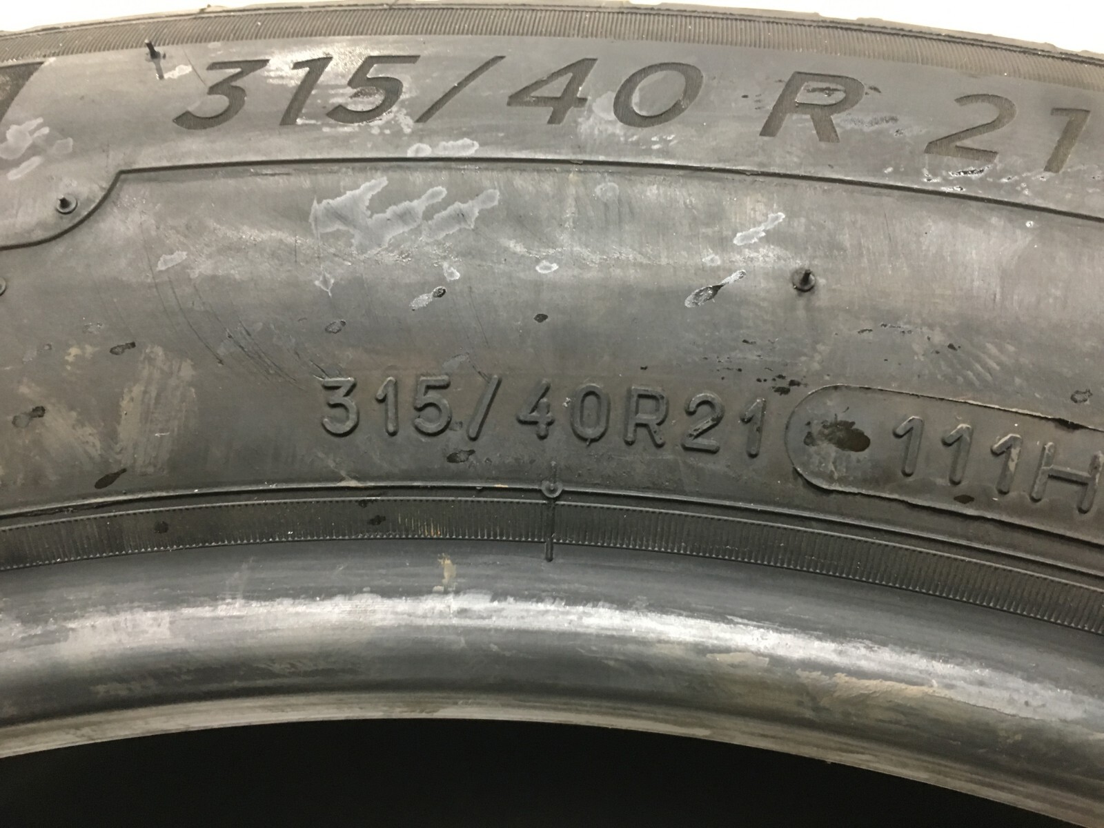 [1] Michelin Primacy Tour A/S Acoustic P315/40R21 315 40 21 Tire 7.75-8.25/32