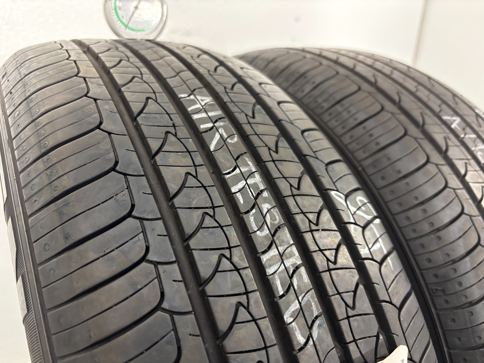 NO SHIPPING ONLY LOCAL PICK UP 2 Tires 205 60 16 Nexen N’Priz AH8