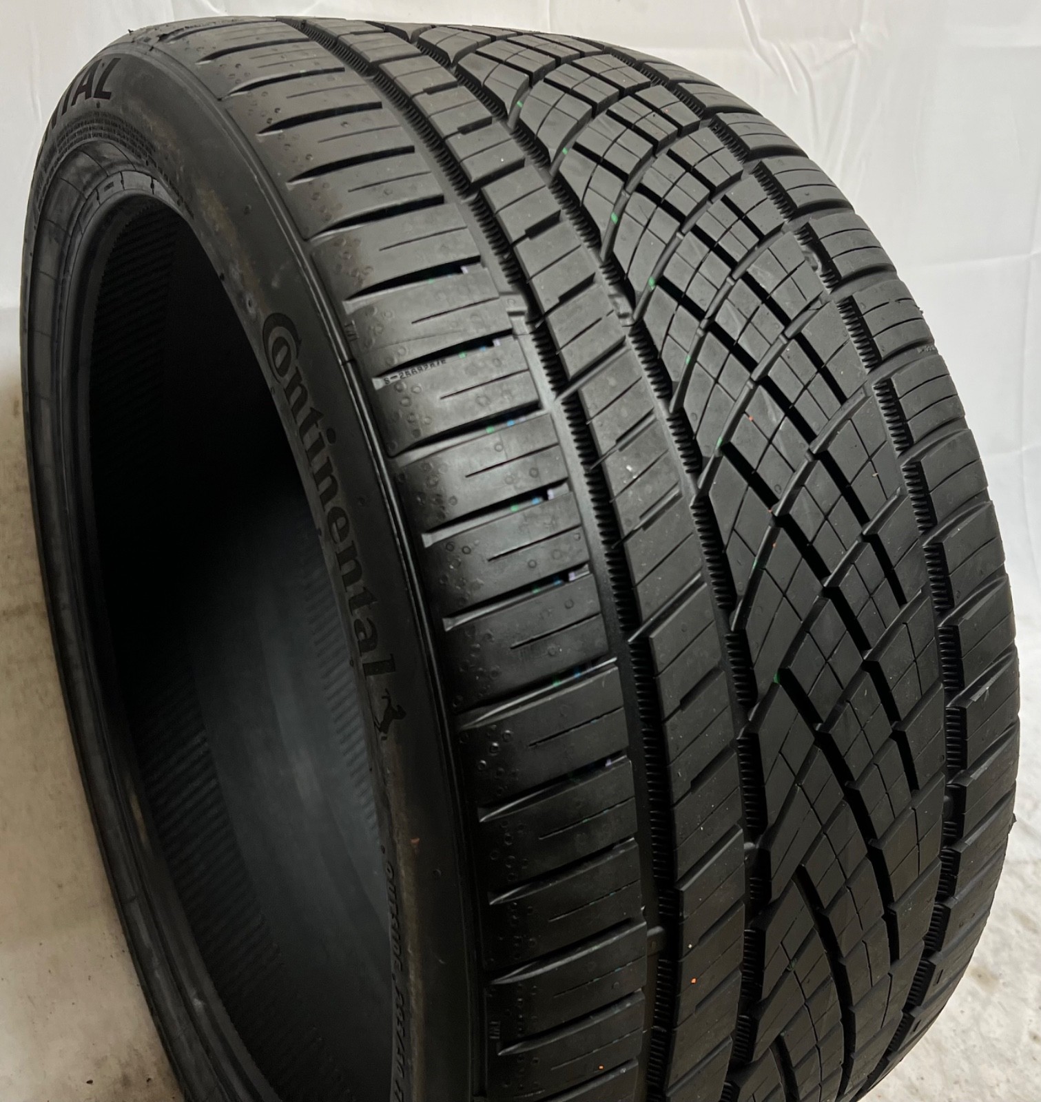 1 – Like NEW 295/30ZR20 XL (101Y) Continental ExtremeContact DWS06 Plus – 1214