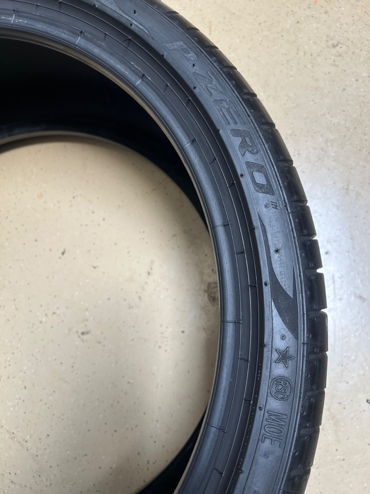 1 – NO REPAIRS 275/30R20 XL (97Y) Pirelli P Zero PZ4 RSC (*) BMW OEM – 7038
