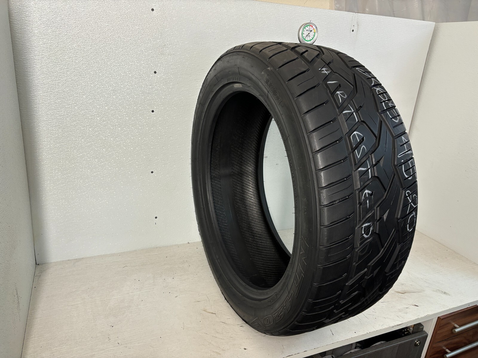 1 Tire 265 45 20 Nitto NT420V (8.00-8.50/32 Tread Left) NO REPAIRS 108V