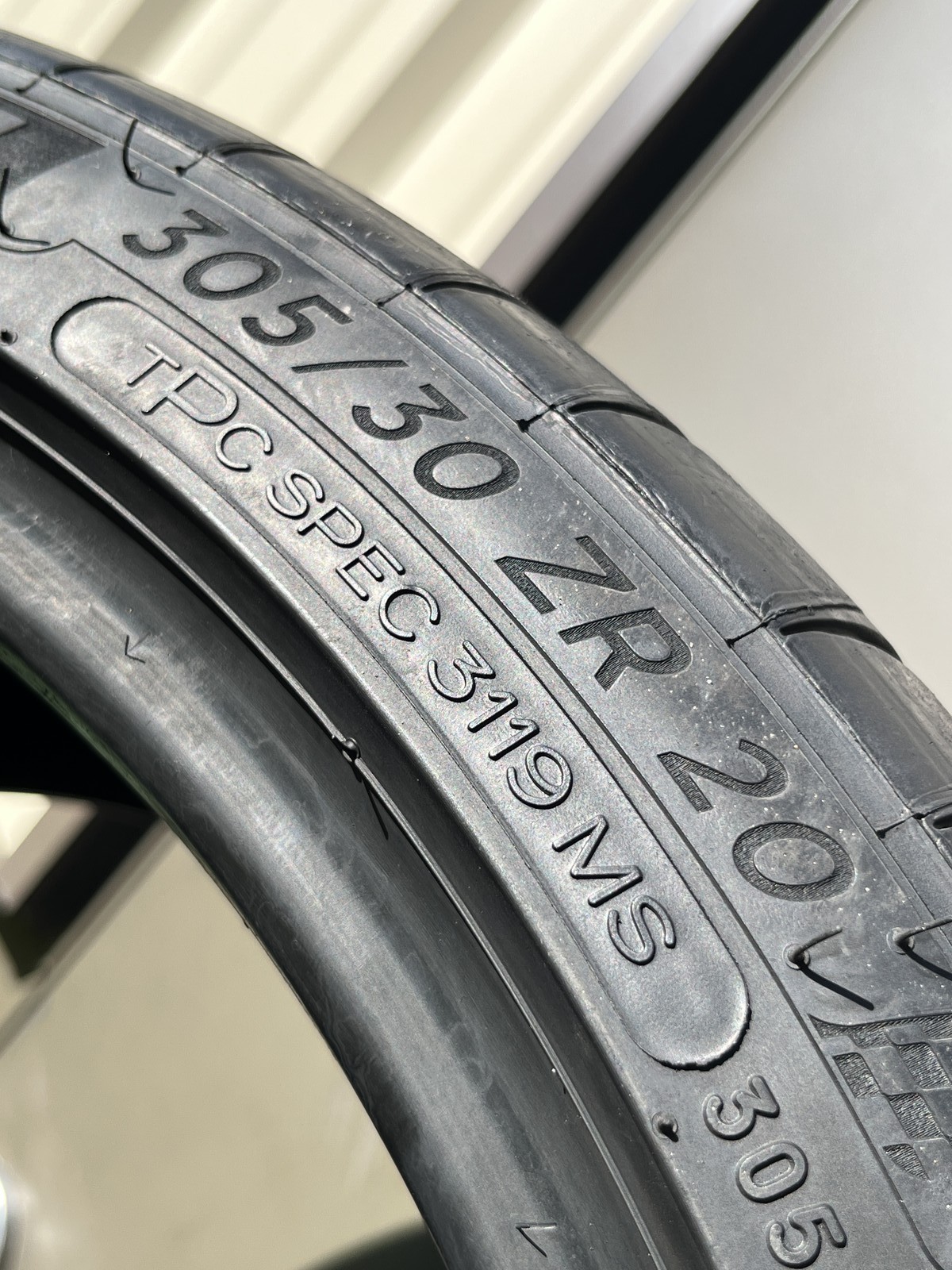 1 Tire Michelin Pilot Sport All Season 4 ZP 305/30ZR20 99Y DOT.2322 7.25/32