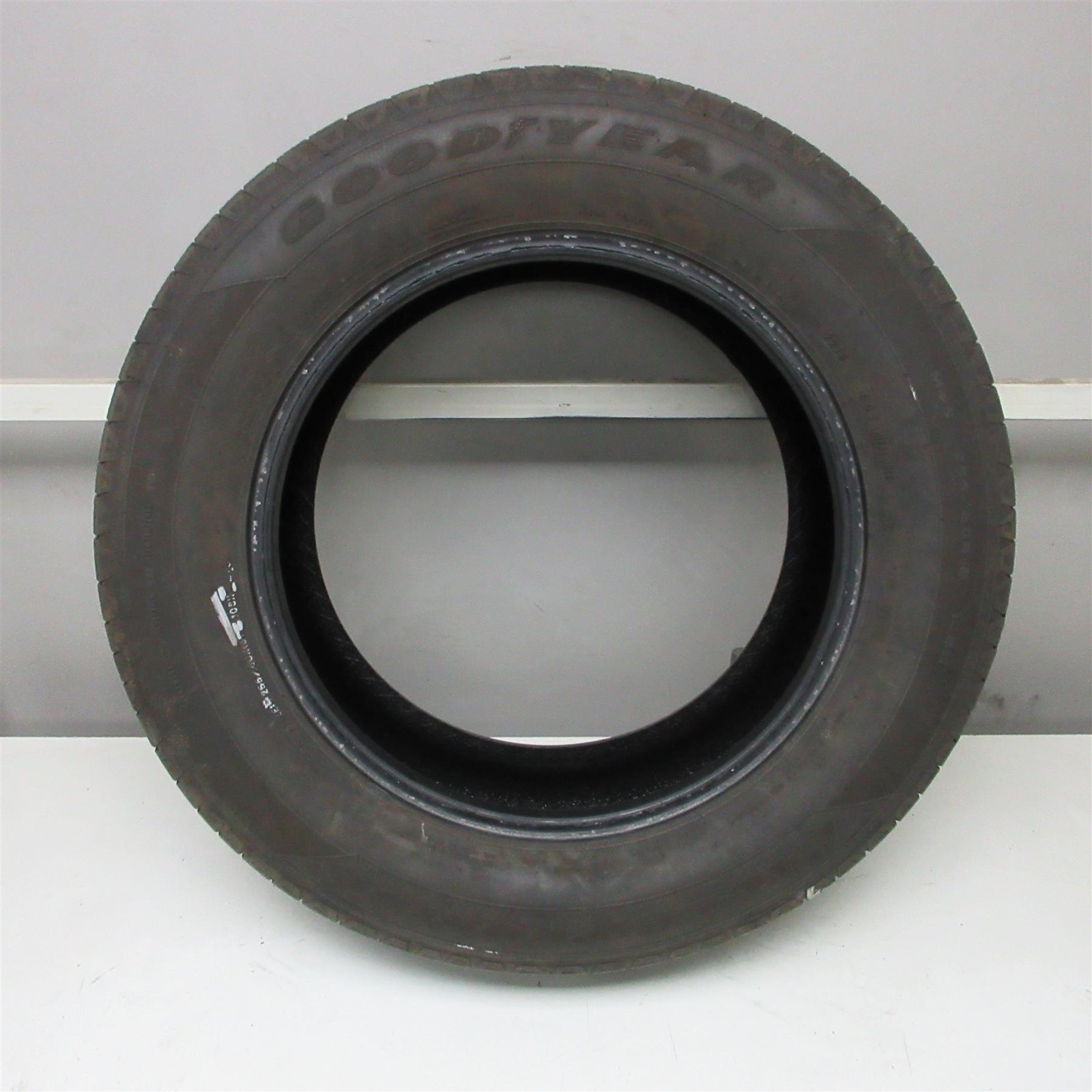 255/55R18 Ohtsu ST5000 All Season 109H Used Tire (12/32nd) NO PATCHES! (QTY 1)
