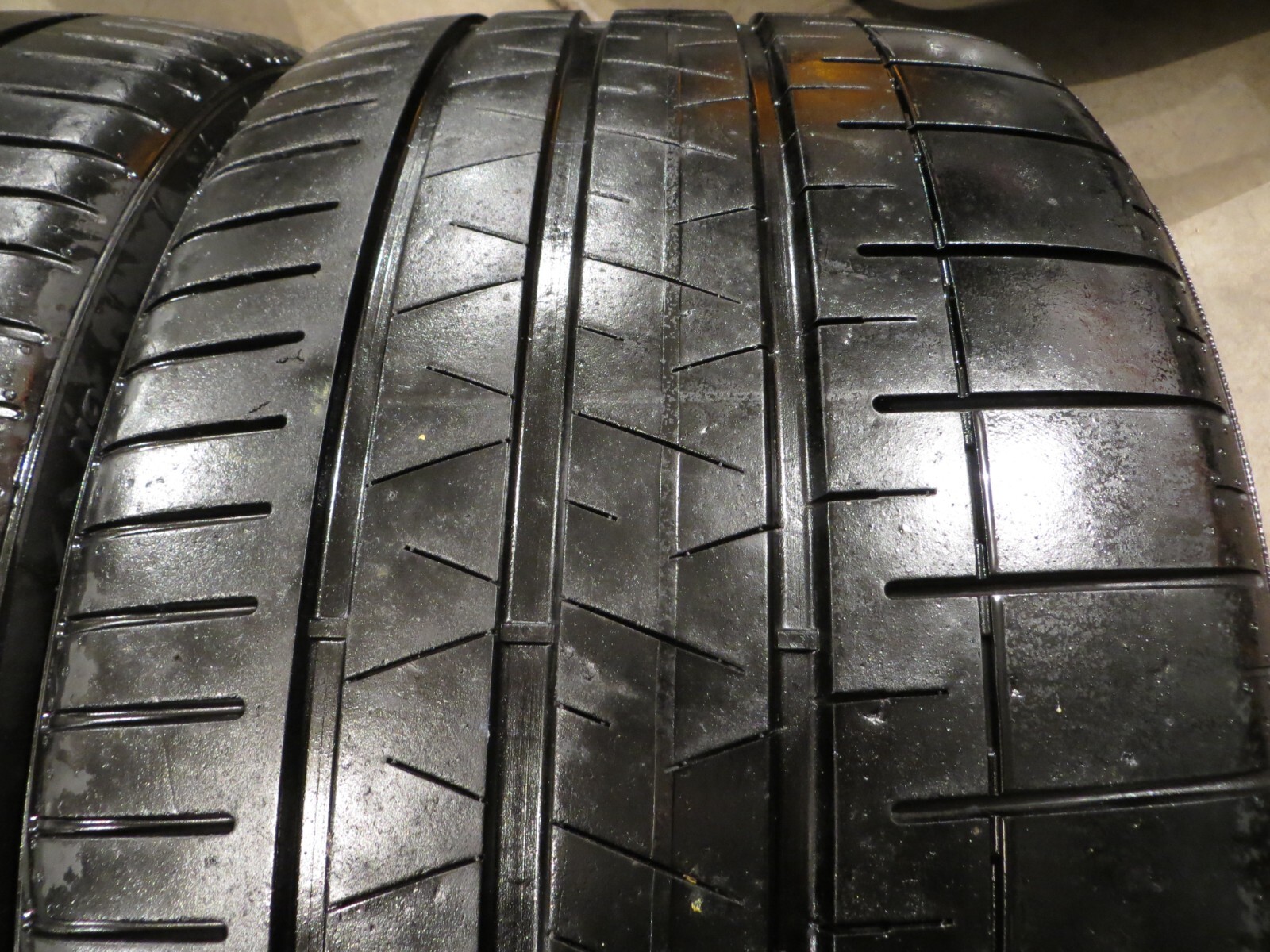 ALMOST NEW 2 TWO PIRELLI P ZERO PZ4 CORSA PZC4 NO 315/30ZR22 107Y 315 30 22 3212