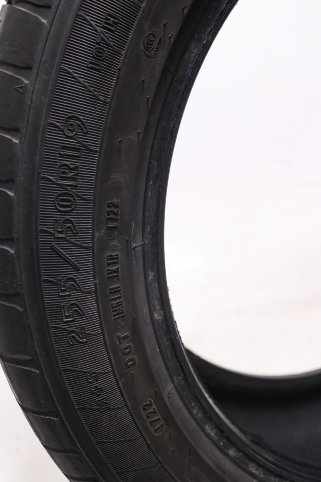 Used 255/50R19 Goodyear Eagle LS-2 Run Flat – 107H – 6/32 No Repairs