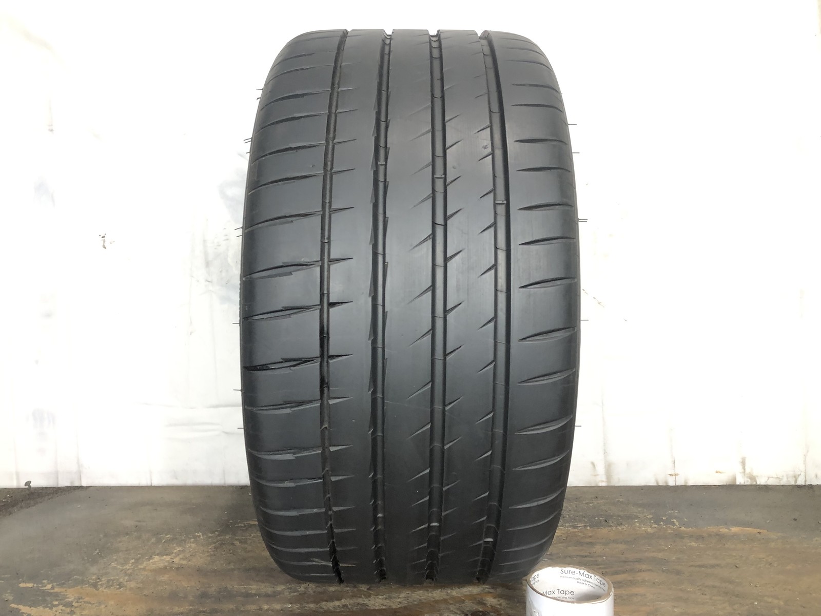 [1] Michelin Pilot Sport 4S P265/30ZR19 265 30 19 Tire – Driven Once