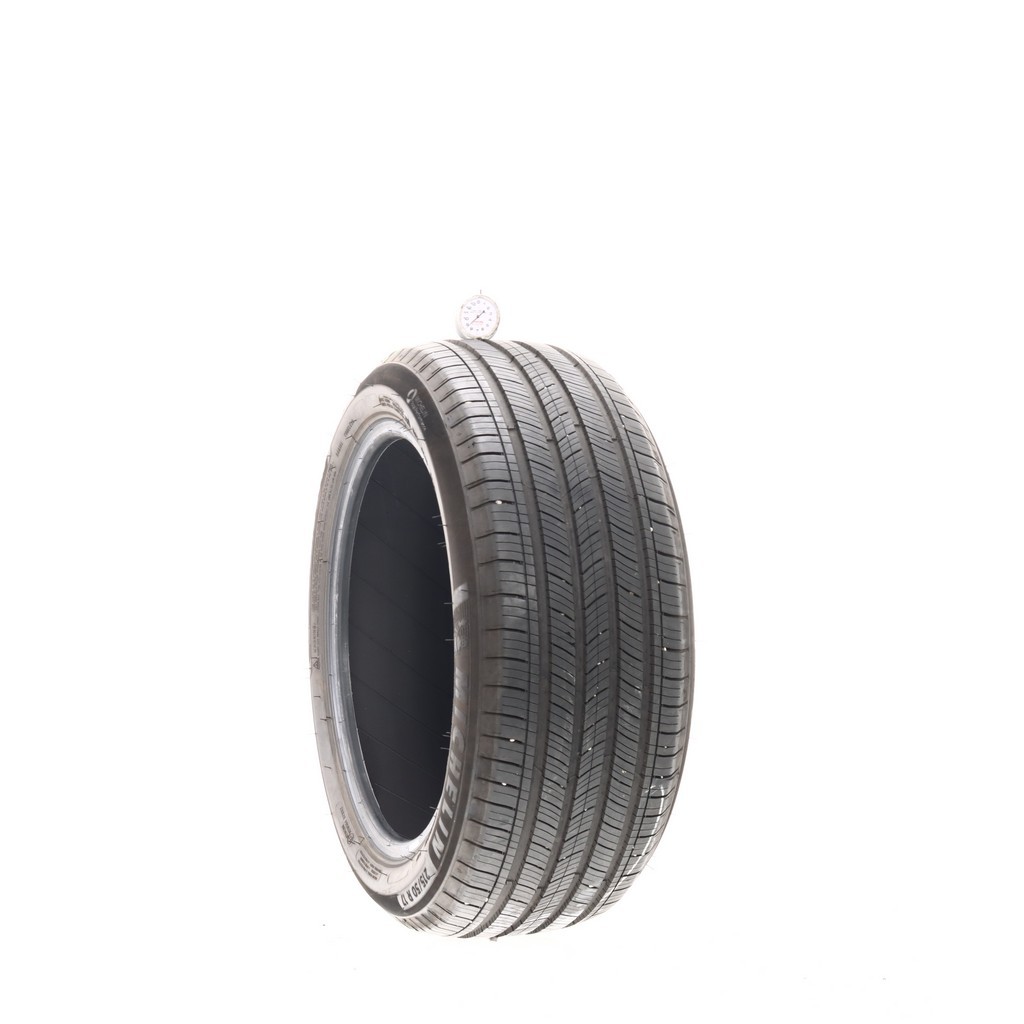 Set of (4) Used 215/50R17 Michelin Primacy A/S 91V – 7-8.5/32