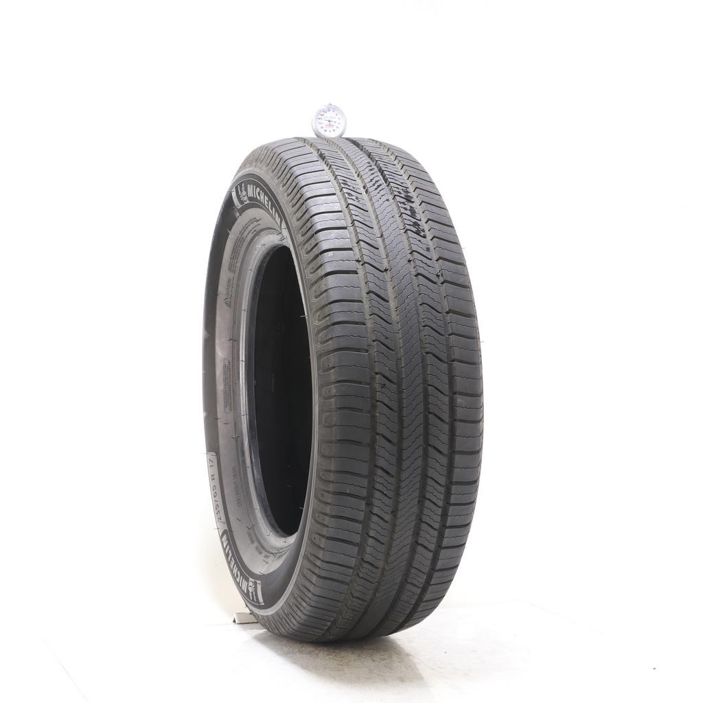 Set of (4) Used 235/65R17 Michelin Defender 2 104H – 9.5-11/32