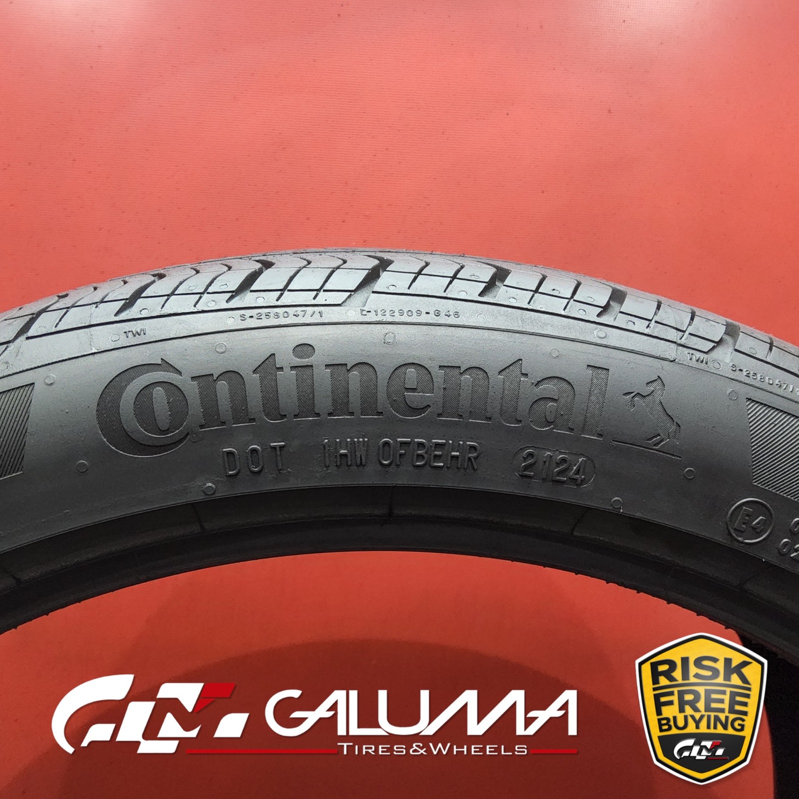1 (One) Tire LikeNEW Continental ProContact RX XL 325/30R21 325/30/21 108V 91061