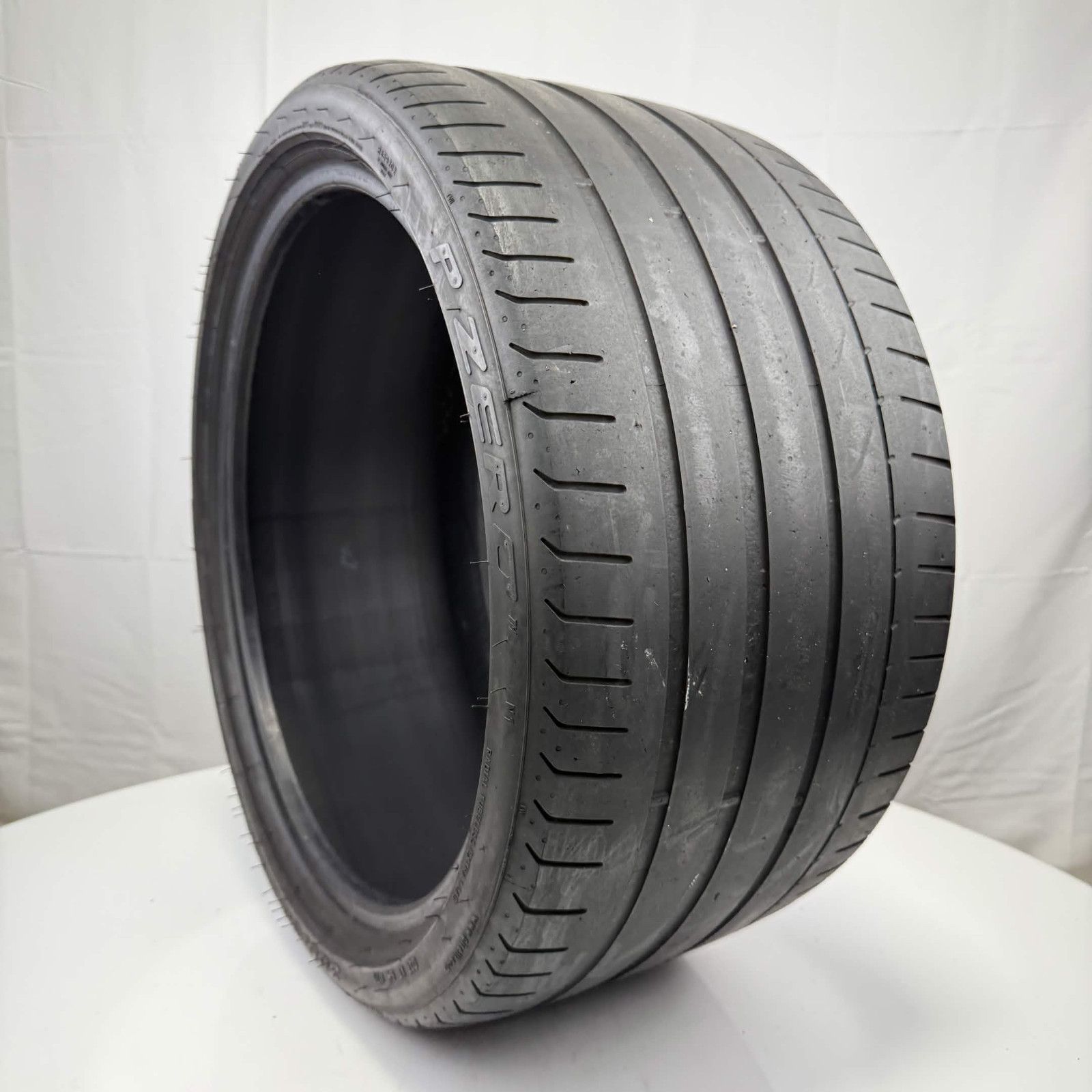 Used 305/30ZR20 Pirelli P Zero N1 103Y 4/32 (DOT 21)