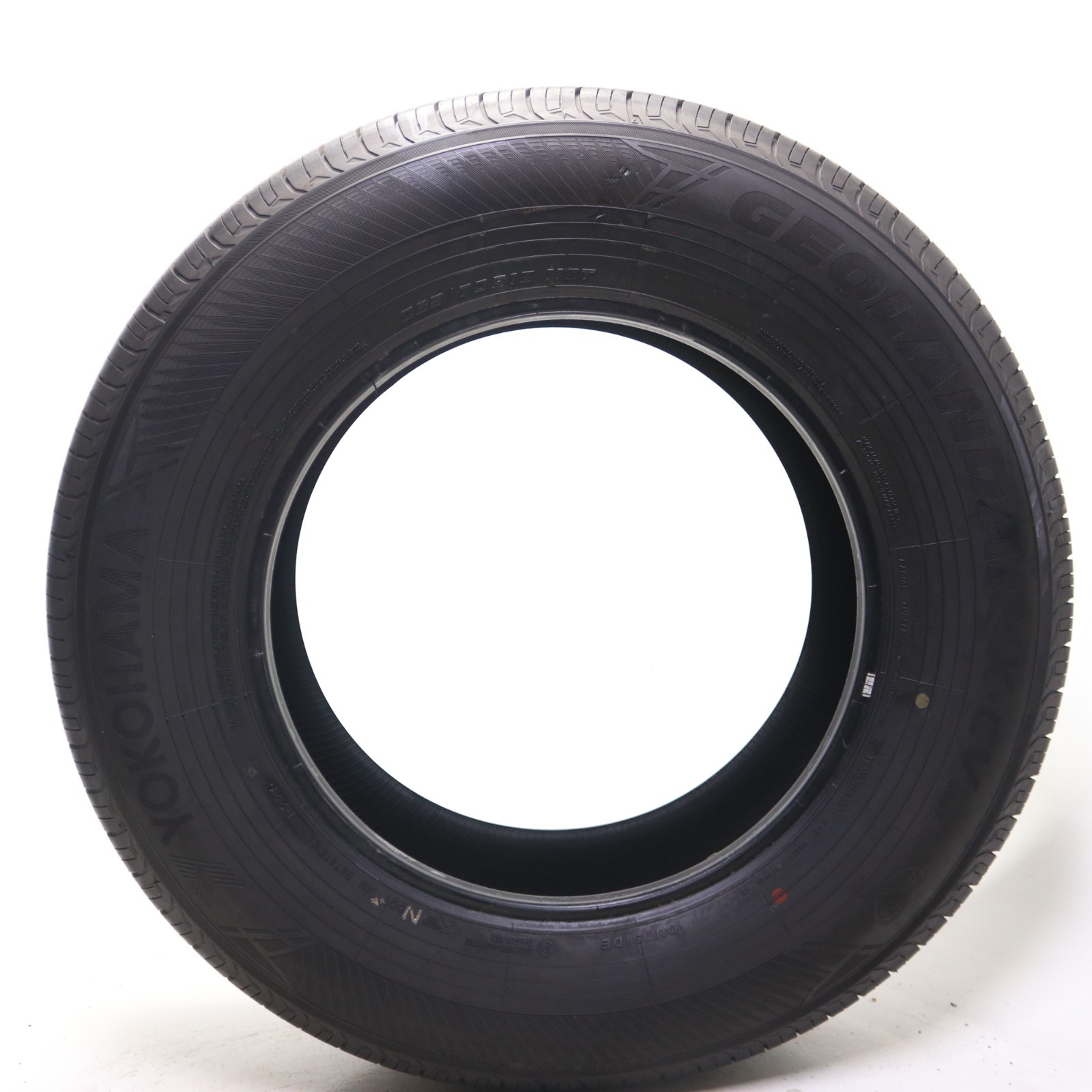 Set of 2 Used 265/70R18 Yokohama Geolandar X-CV G057 – 116T – 8.5-9.5/32