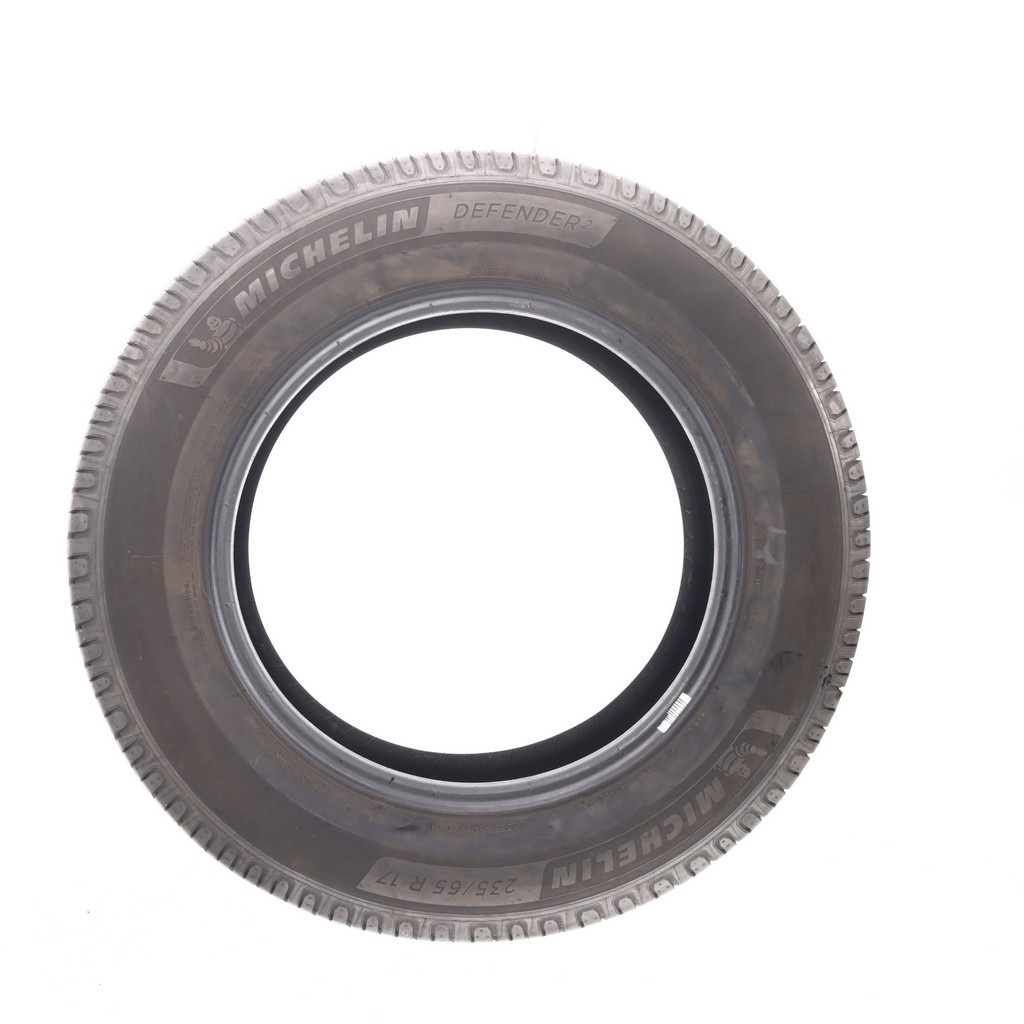 Set of (4) Used 235/65R17 Michelin Defender 2 104H – 9.5-11/32