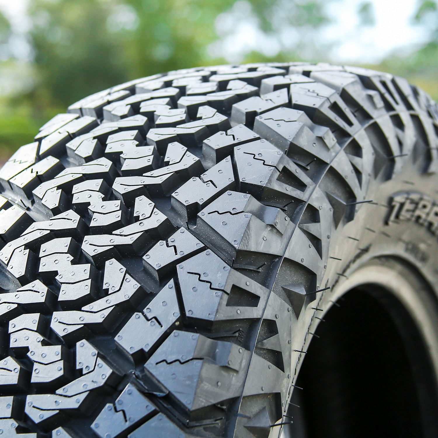 Tire 225/75R16 F 12 Ply Venom Power Terra Hunter X/T 2 Van Commercial