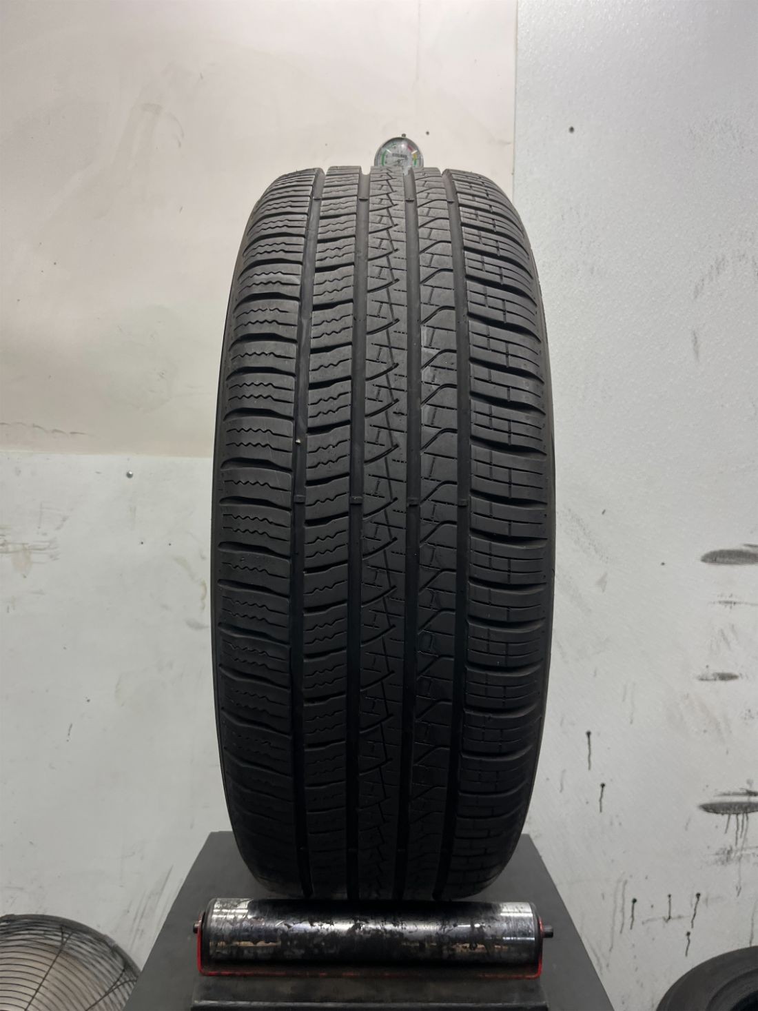 1 Used P235/55R19 Pirelli SCORPION ZERO ALL SEASON 105 W – 10/32