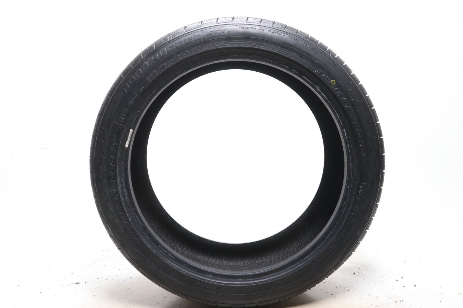 Set of 2 Take Off 245/45ZR20 Road Hugger GTZ – 103W – 9.5/32 No Repairs