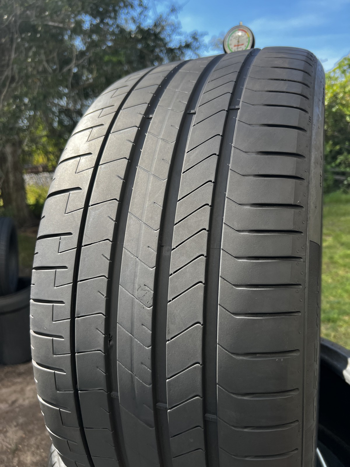 1 Tire Pirelli P Zero PZ4 Run Flat ★ BMW 315/35R22 111Y DOT.0423 7.25/32