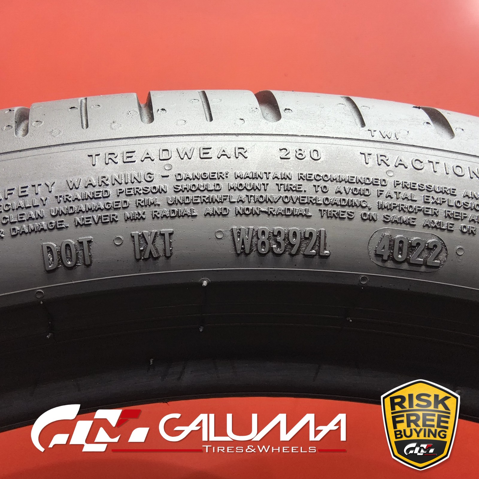Set of 2 Tires Pirelli P-Zero (PZ4) ★ XL 285/35R21 285/35/21 2853521 105Y #96026