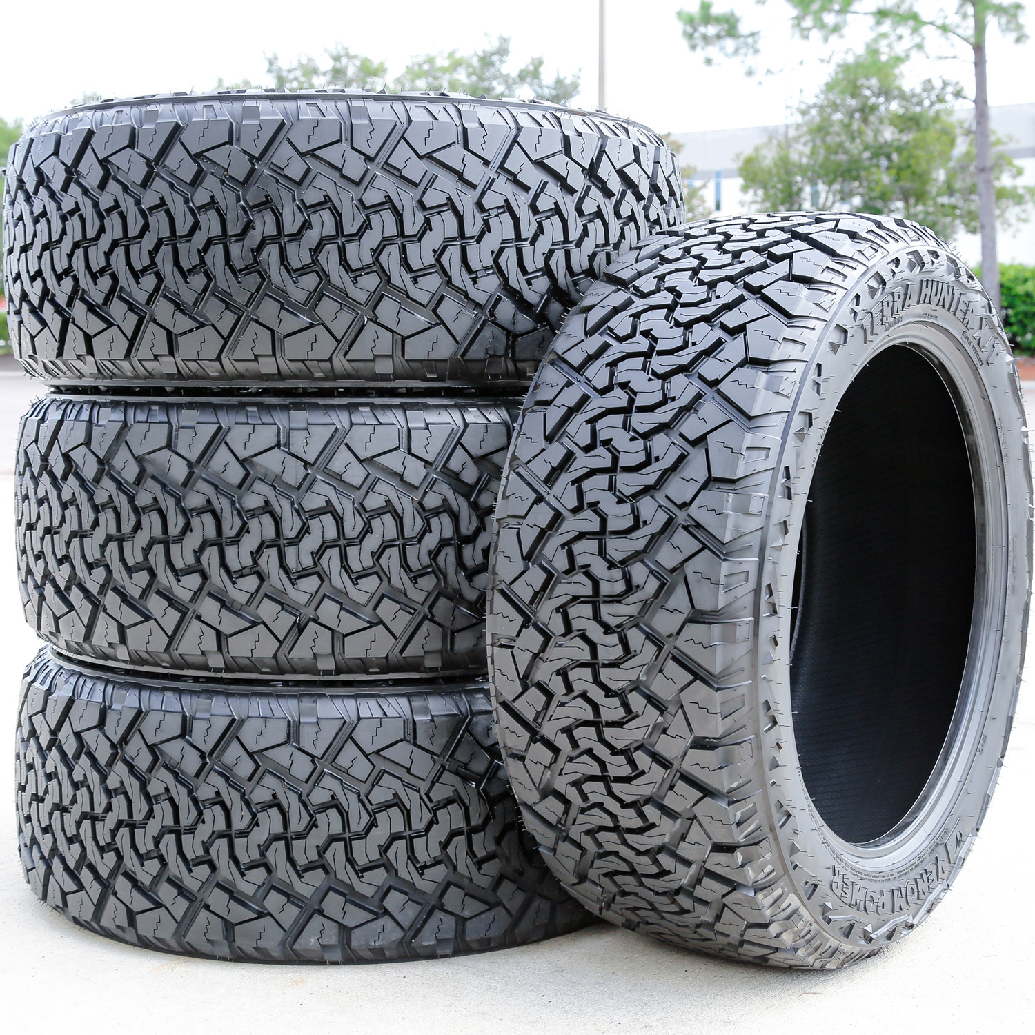Tire Venom Power Terra Hunter X/T LT 33X14.50R24 F 12 Ply XT Extreme Terrain